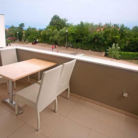 Apartments In Njivice/Insel Krk 13314 Bagian luar foto