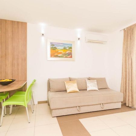 Apartments In Njivice/Insel Krk 13314 Bagian luar foto